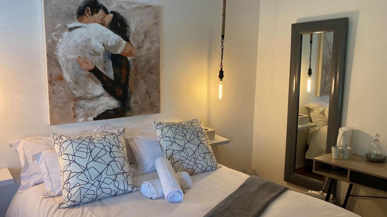 Luxury Upmarket Guesthouse 20 On 4Th Rustenburg Kültér fotó