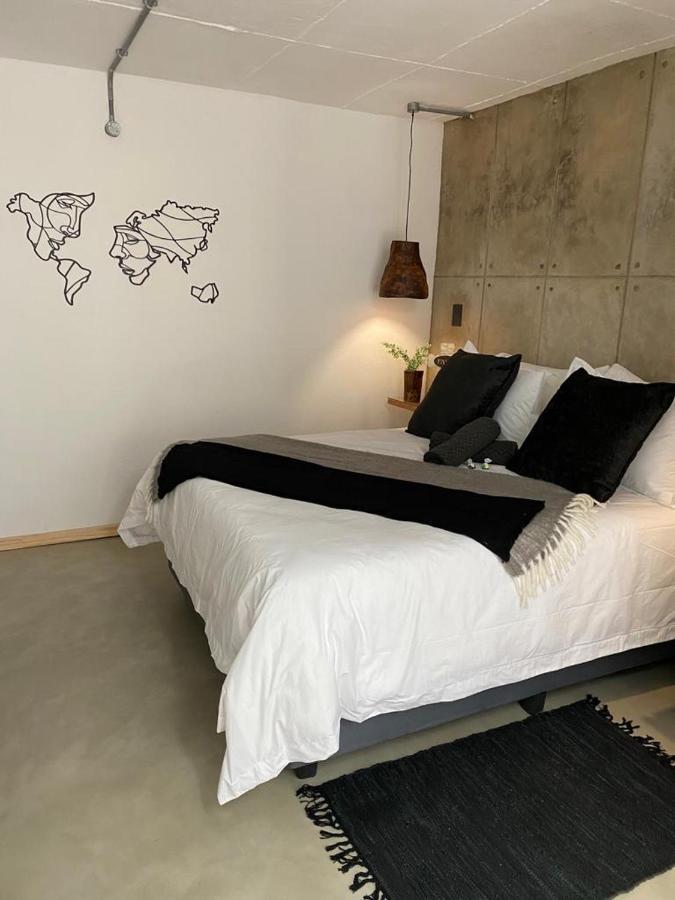 Luxury Upmarket Guesthouse 20 On 4Th Rustenburg Kültér fotó