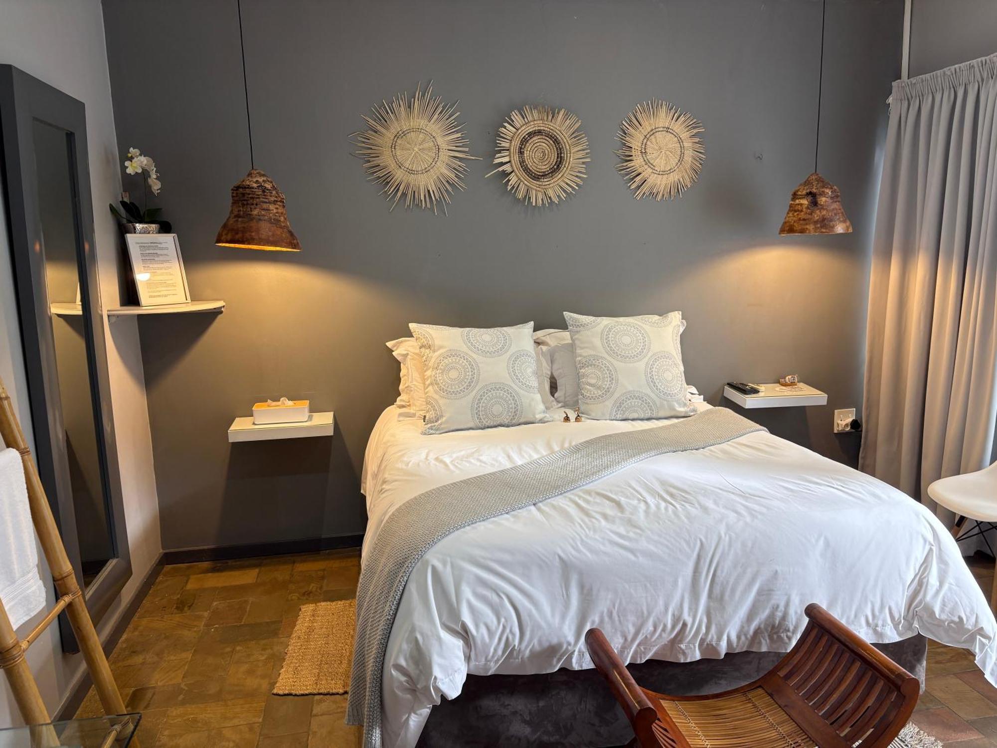 Luxury Upmarket Guesthouse 20 On 4Th Rustenburg Kültér fotó
