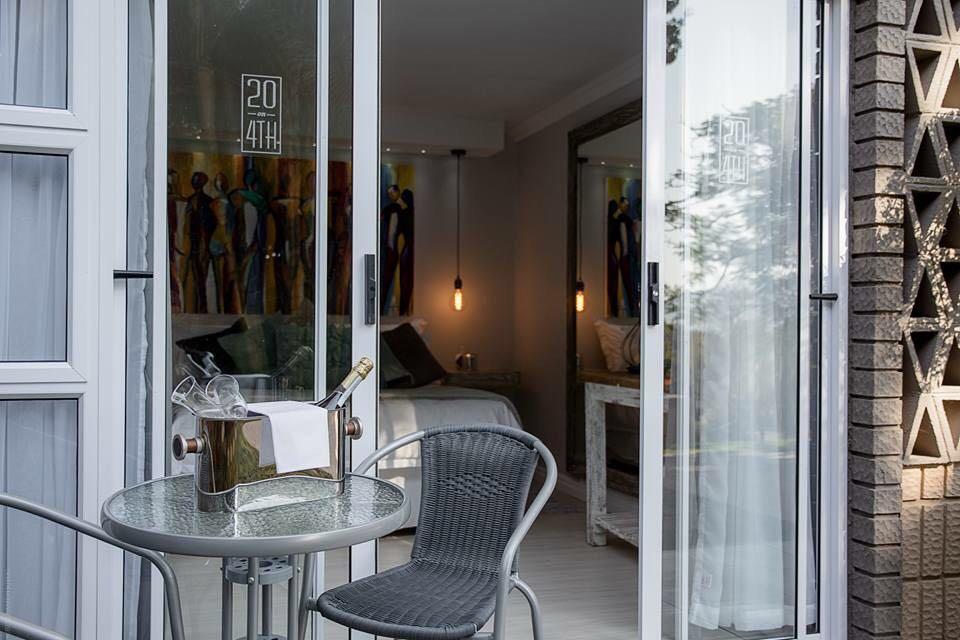 Luxury Upmarket Guesthouse 20 On 4Th Rustenburg Kültér fotó